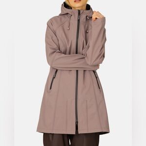 Ilse Jacobson raincoat